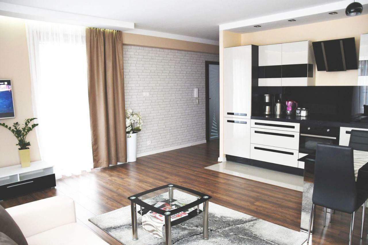 Apartament Wilga Park Kraków Eksteriør billede