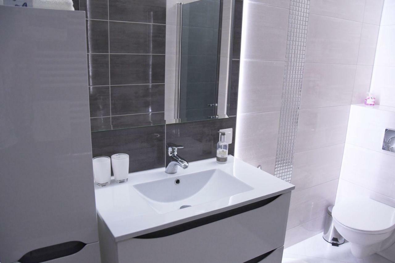 Apartament Wilga Park Kraków Eksteriør billede